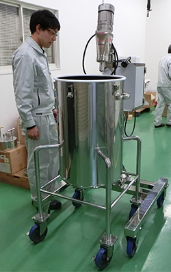 特注インコネル製タンクサイズ感