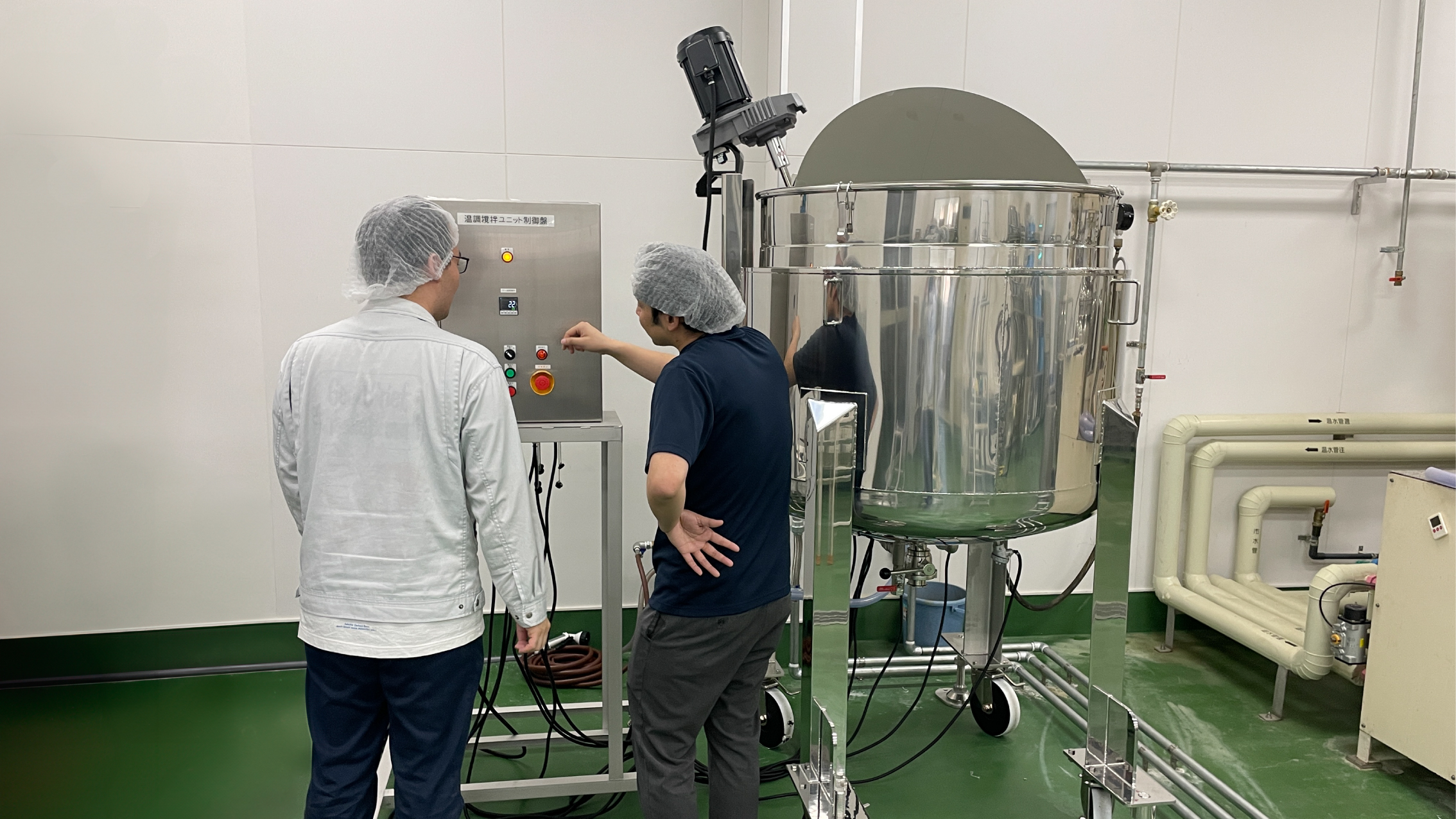 制御盤付600L温冷撹拌タンク画像